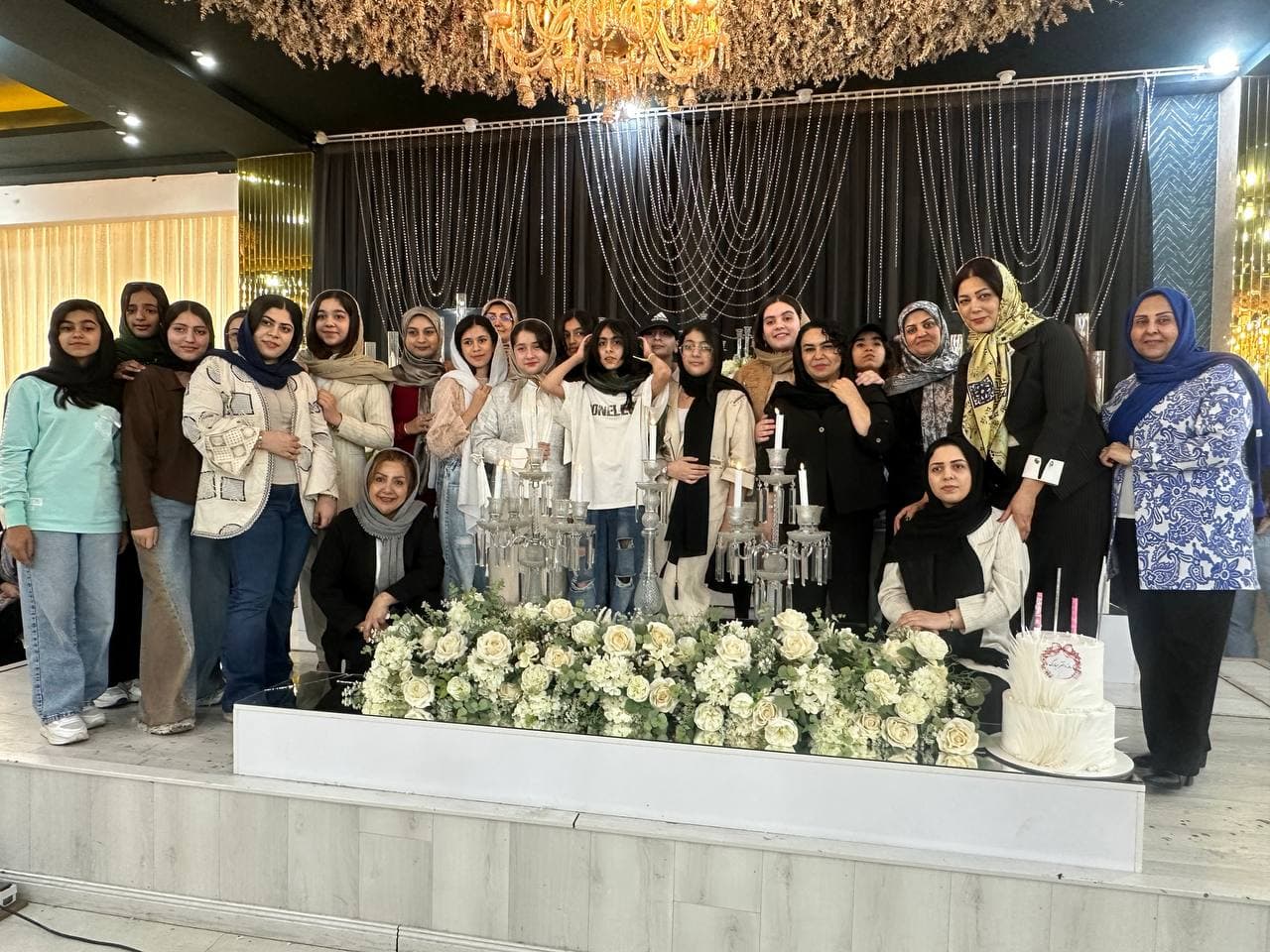 دبیرستان غیر دولتی دانا | الگویی نوین در آموزش و پرورش گلستان